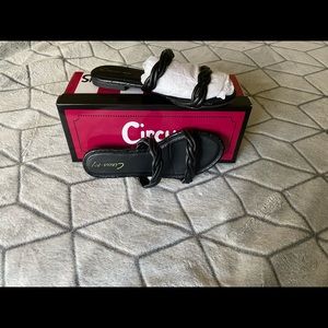 Slightly used black sandal